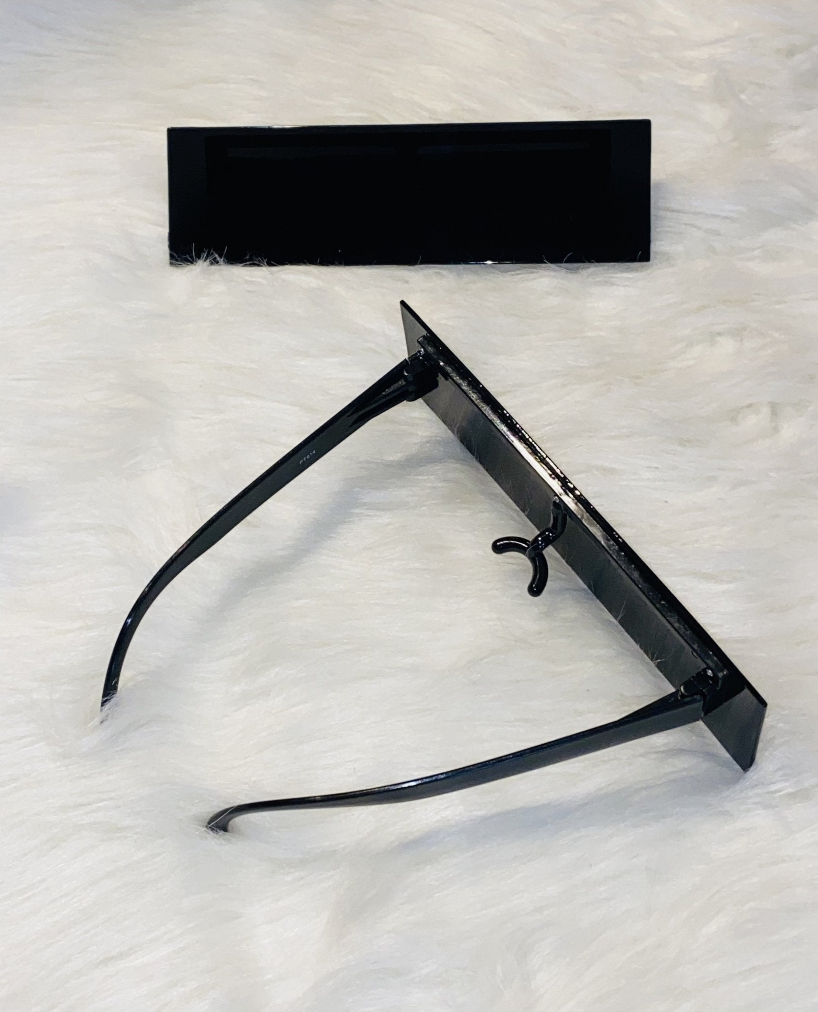 Censor Bar - BeauTise’ Boutique